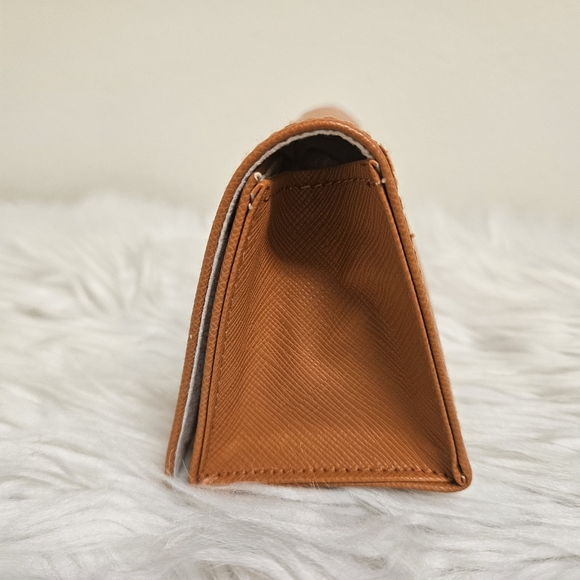 Tory Burch Eyeglass/Sunglass Case - Picture 3 of 6